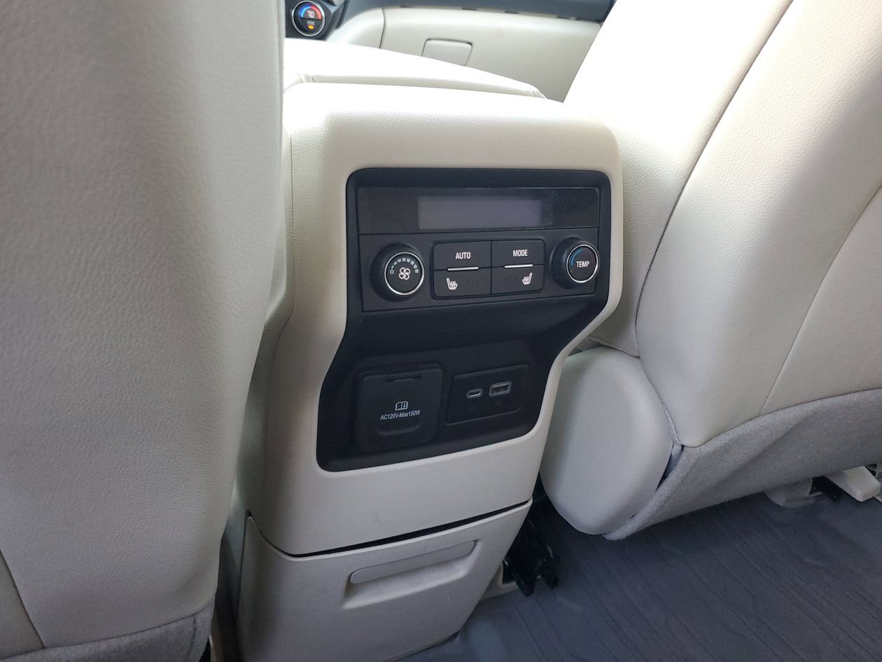 Used 2023 GMC Acadia Denali w/ Denali Technology Package FWD image 15