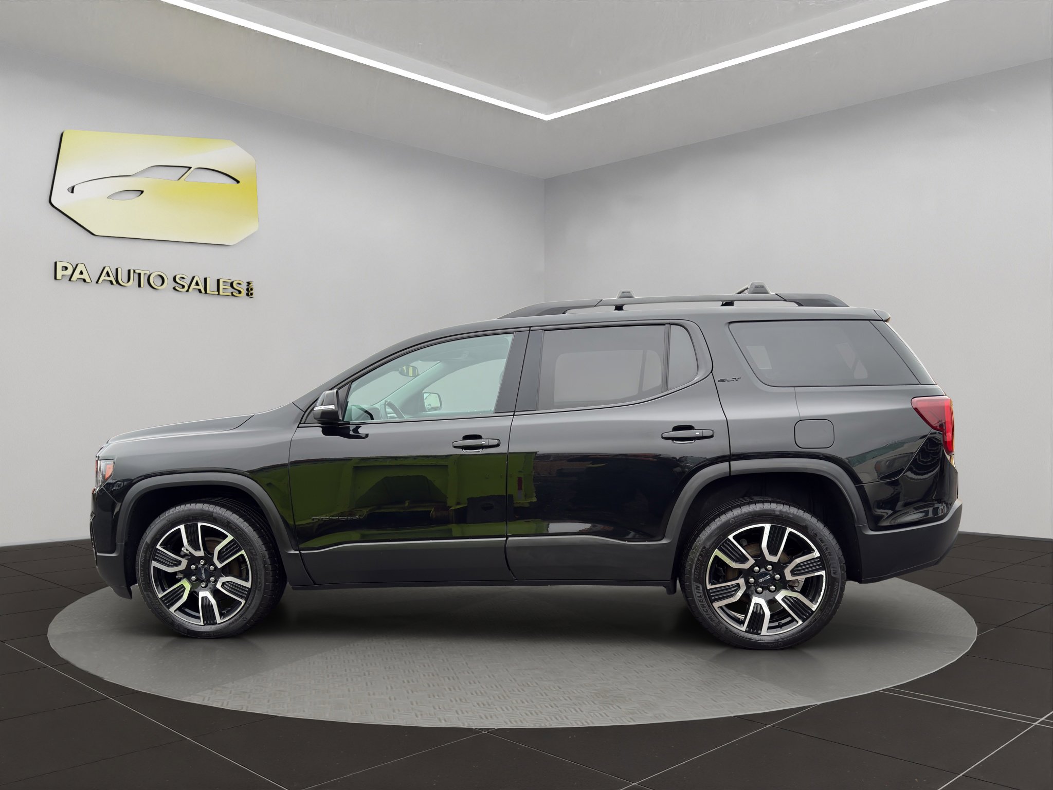 Used 2021 GMC Acadia SLT w/ Elevation Edition image 4