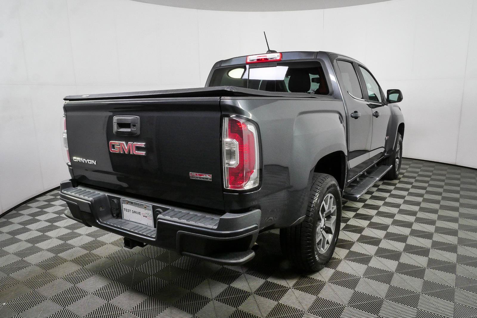 Used 2016 GMC Canyon SLE w/ All Terrain Package AWD/4WD image 3