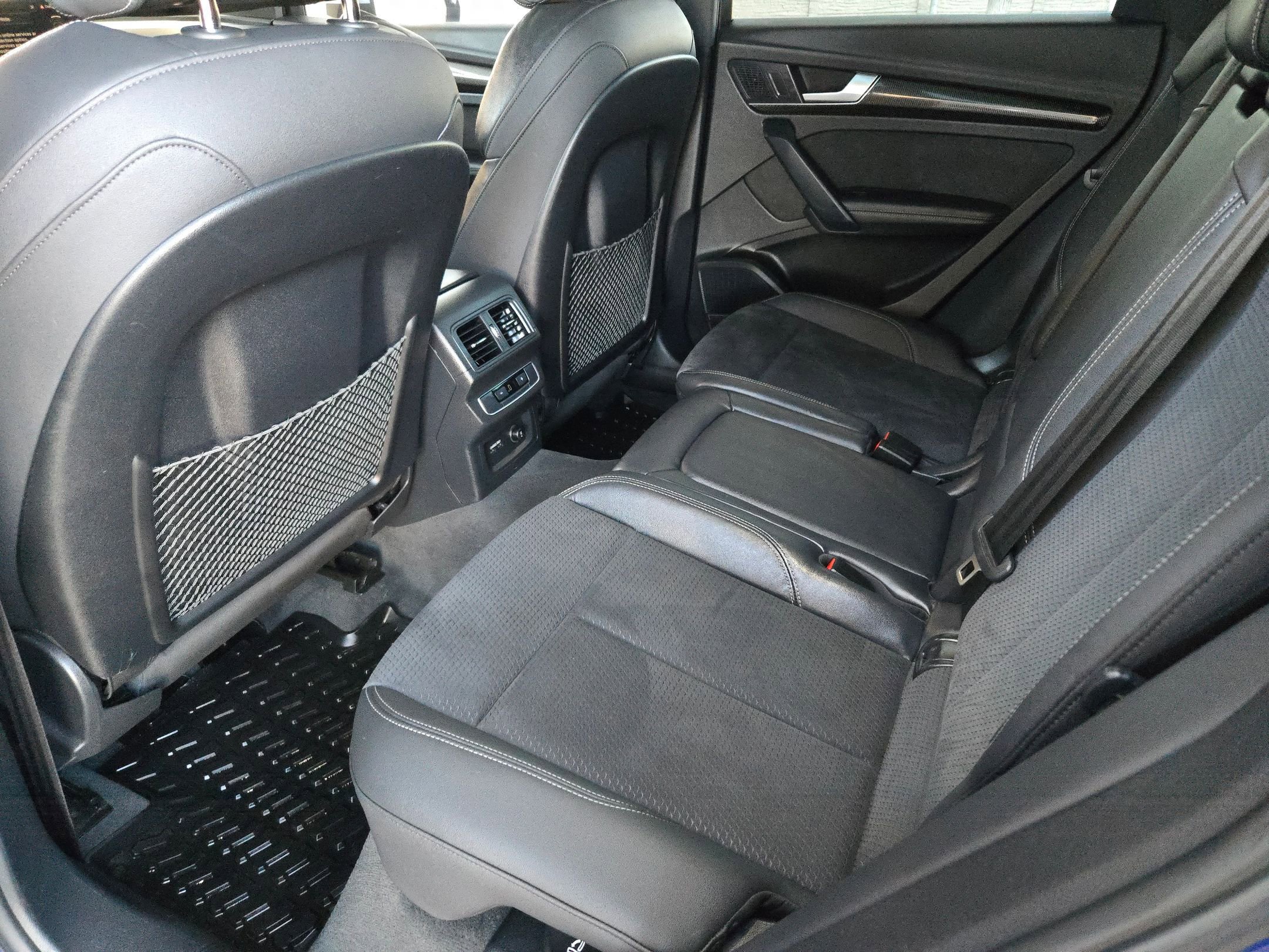 Used 2022 Audi SQ5 Premium Plus w/ Premium Plus Package image 13