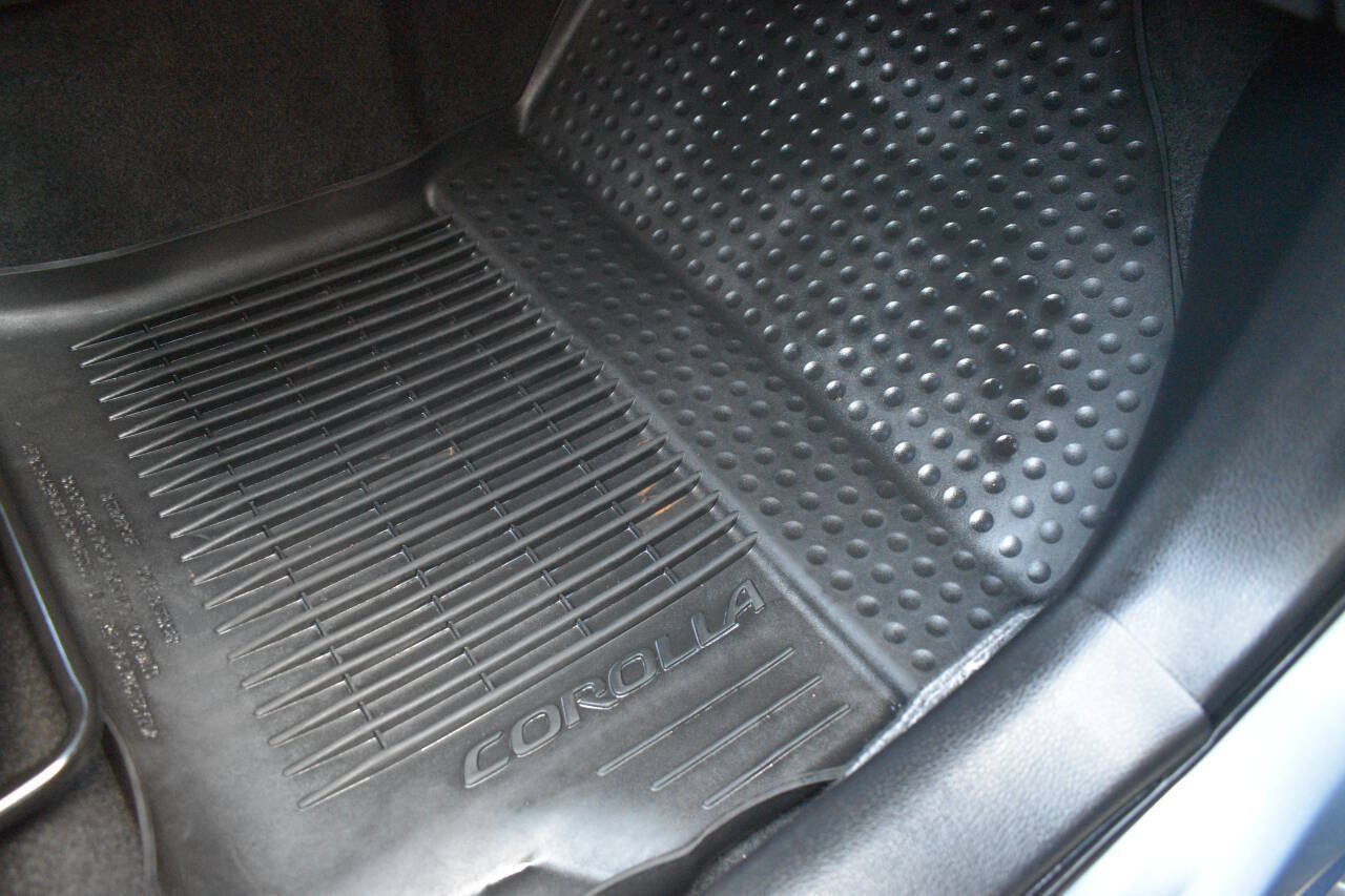 Used 2023 Toyota Corolla SE FWD image 22