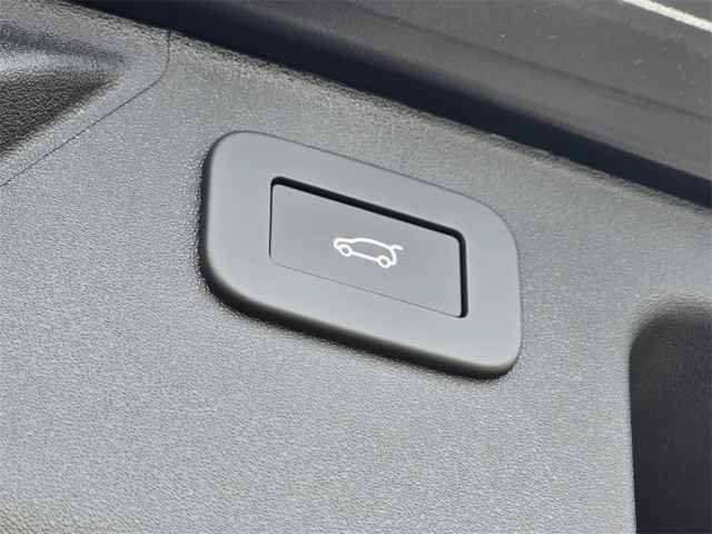 New 2025 Land Rover Discovery Sport S AWD/4WD image 15