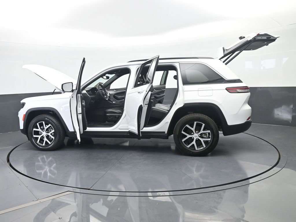 Used 2024 Jeep Grand Cherokee Limited RWD image 79