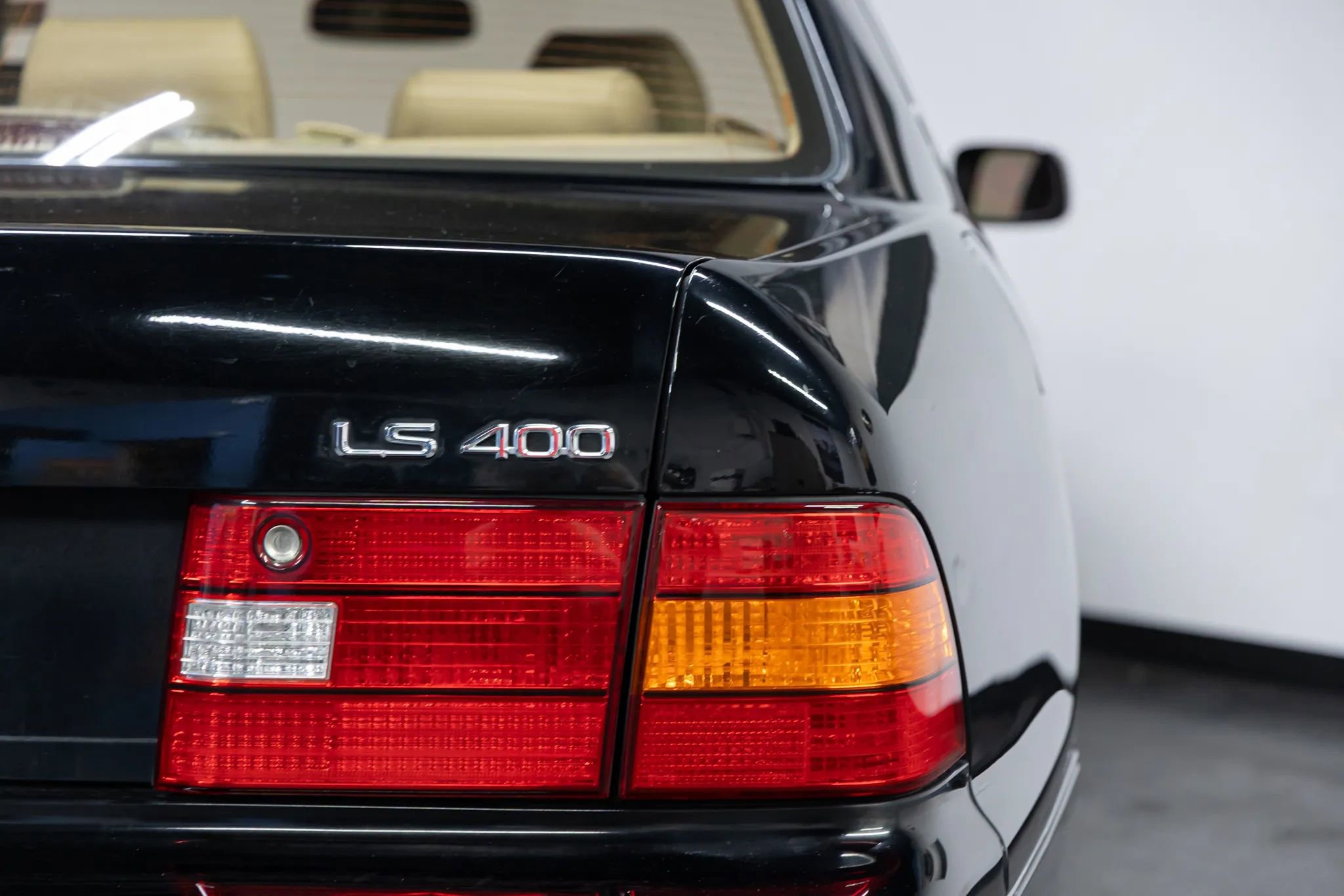 Used 1999 Lexus LS 400 image 32