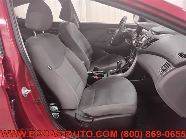 Used 2015 Hyundai Elantra SE w/ Option Group 02 FWD image 14