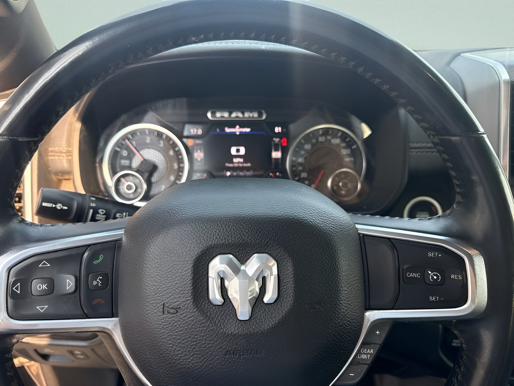Used 2023 RAM 1500 Laramie AWD/4WD image 15