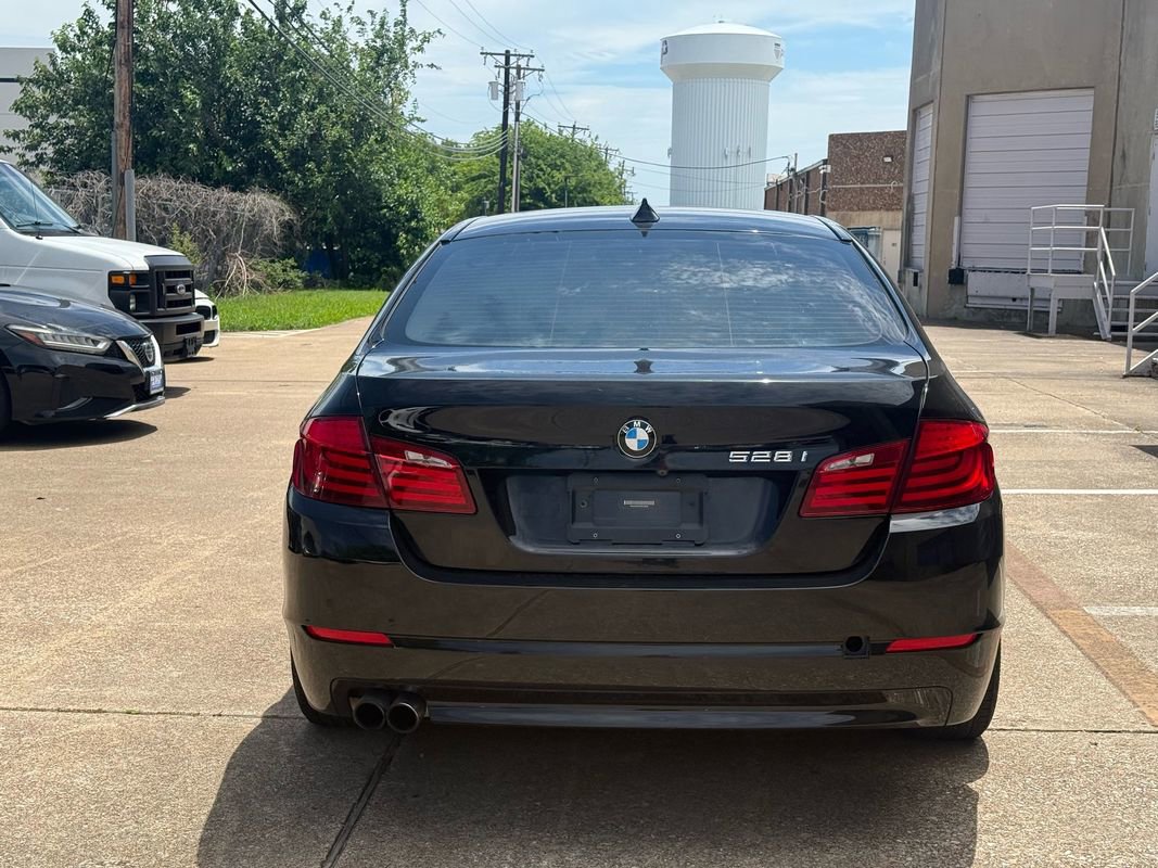 Used 2012 BMW 528i Sedan RWD image 4