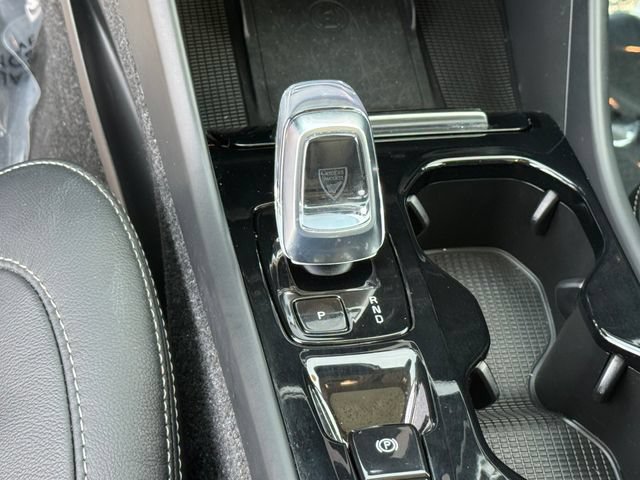 Used 2023 Volvo XC40 B5 Plus AWD/4WD image 22