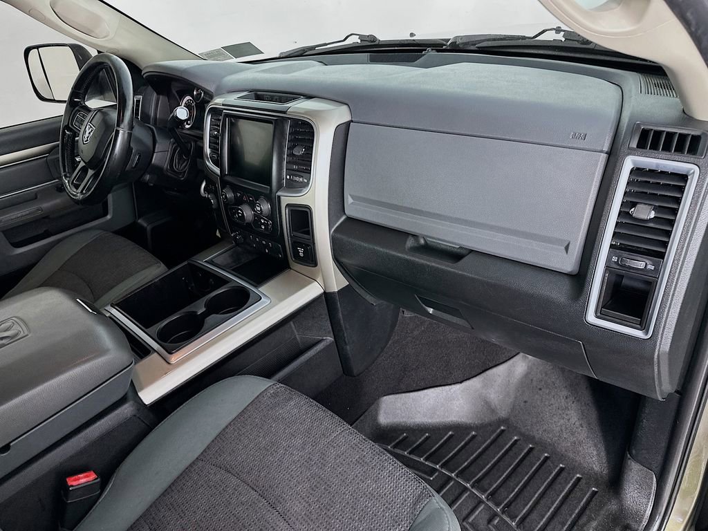 Used 2015 RAM 3500 Big Horn AWD/4WD image 31