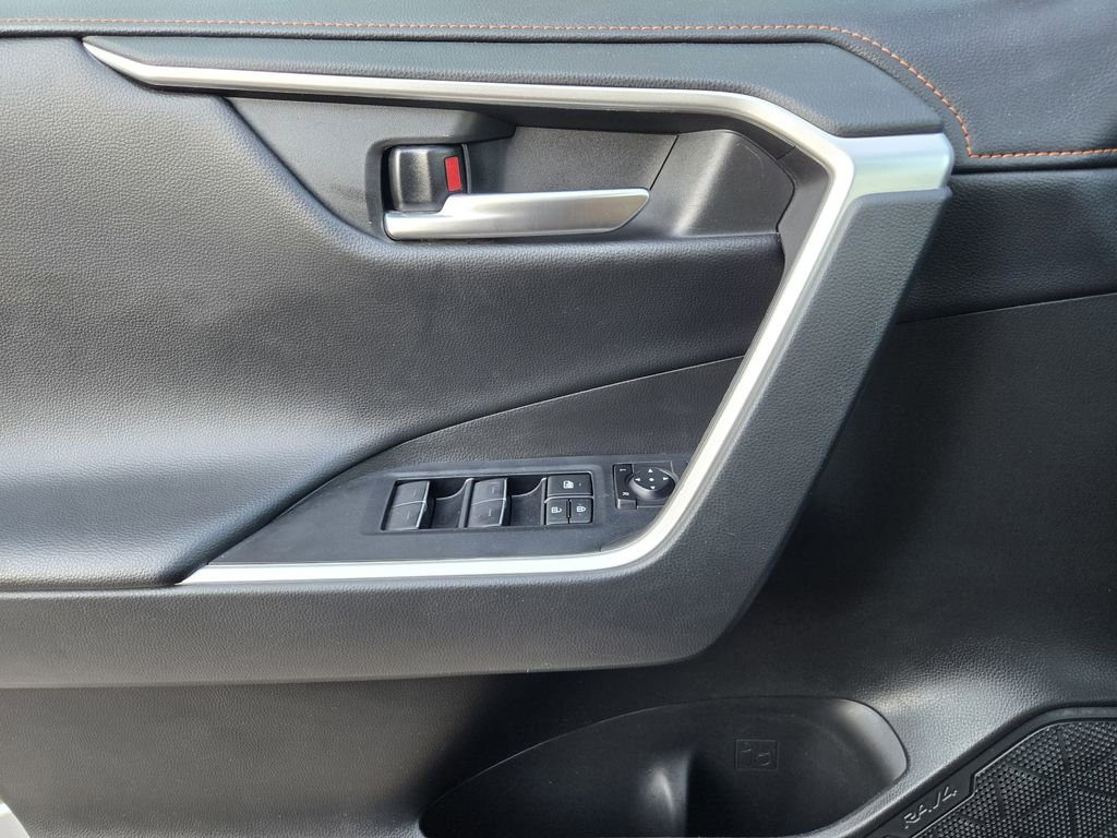 Used 2023 Toyota RAV4 Adventure image 15