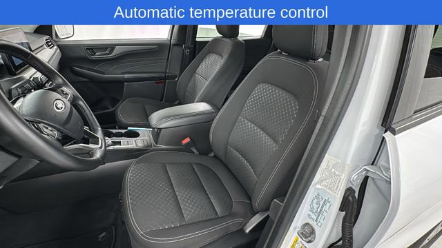 Used 2023 Ford Escape Active image 10