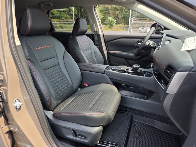 New 2026 Nissan Rogue SV AWD/4WD image 13
