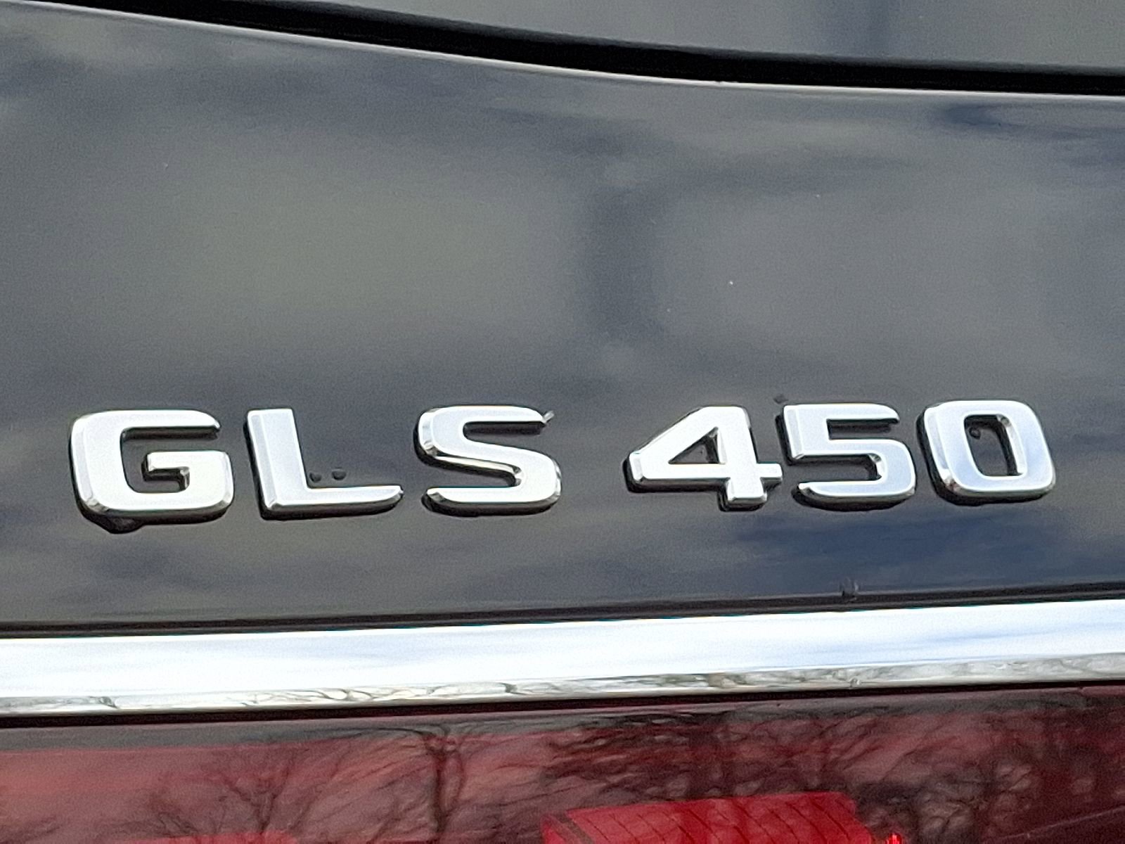 Certified 2025 Mercedes-Benz GLS 450 4MATIC image 33