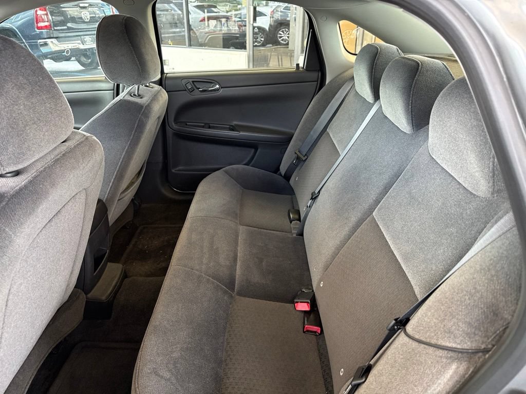 Used 2009 Chevrolet Impala LS FWD image 13