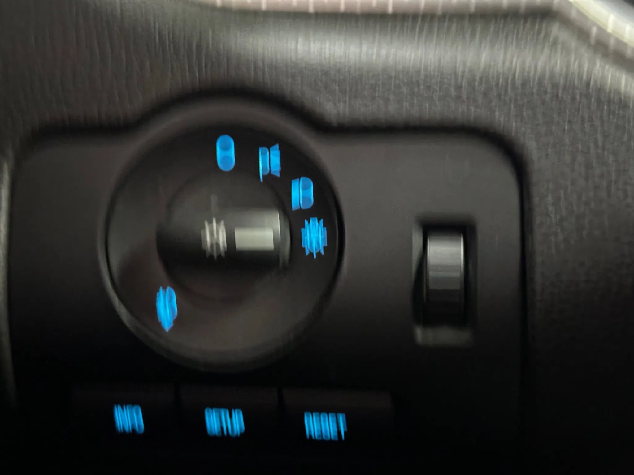 Used 2011 Ford Mustang Shelby GT500 w/ SVT Performance Pkg image 24