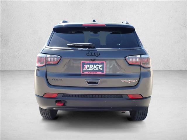 Used 2018 Jeep Compass Trailhawk AWD/4WD image 3