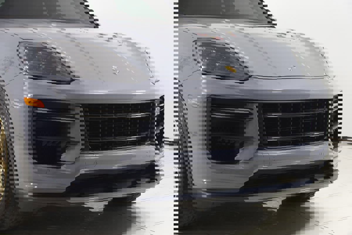 Used 2024 Porsche Cayenne Turbo GT image 57