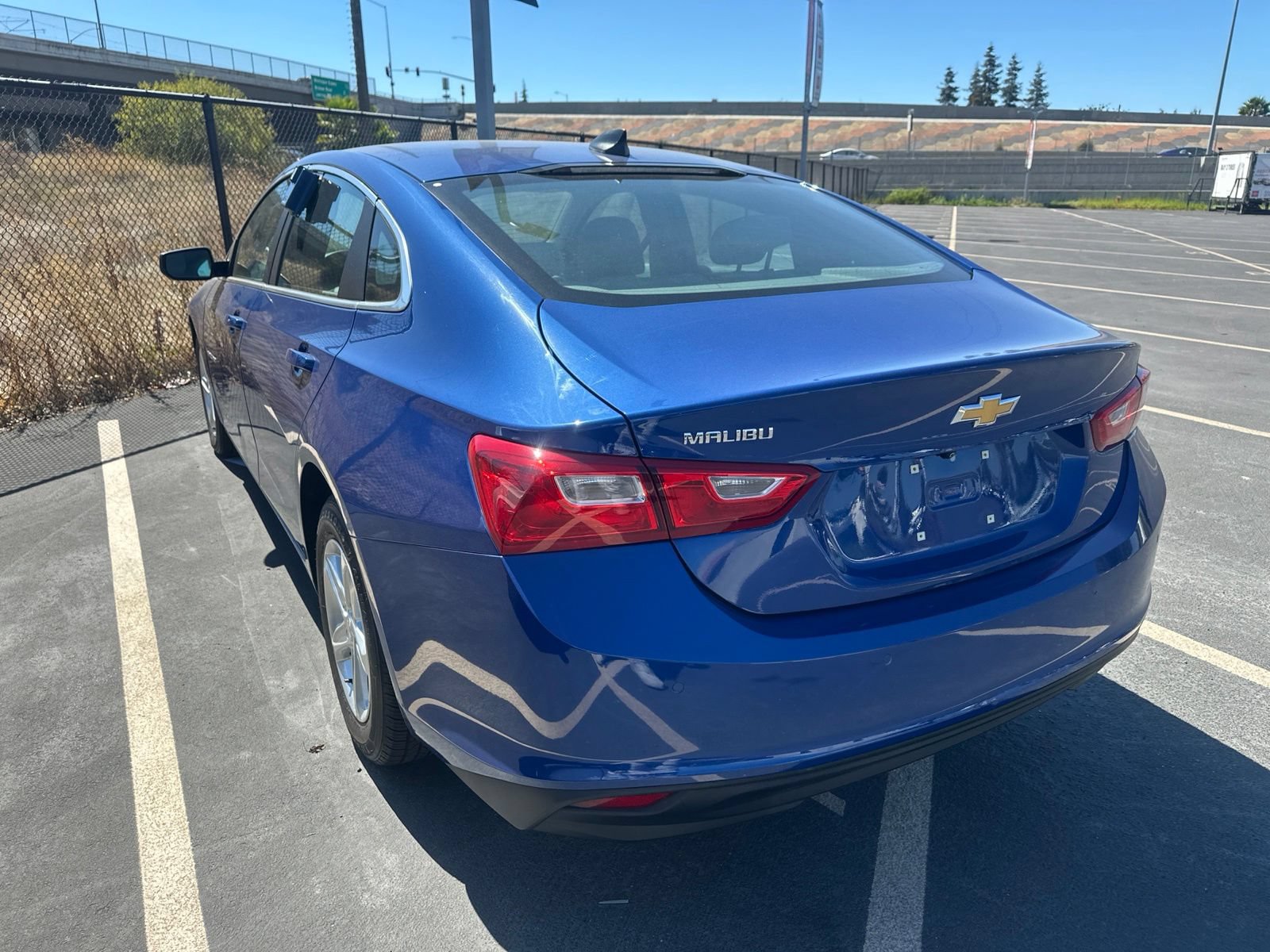 Used 2023 Chevrolet Malibu LS w/ Driver Confidence Package FWD image 3