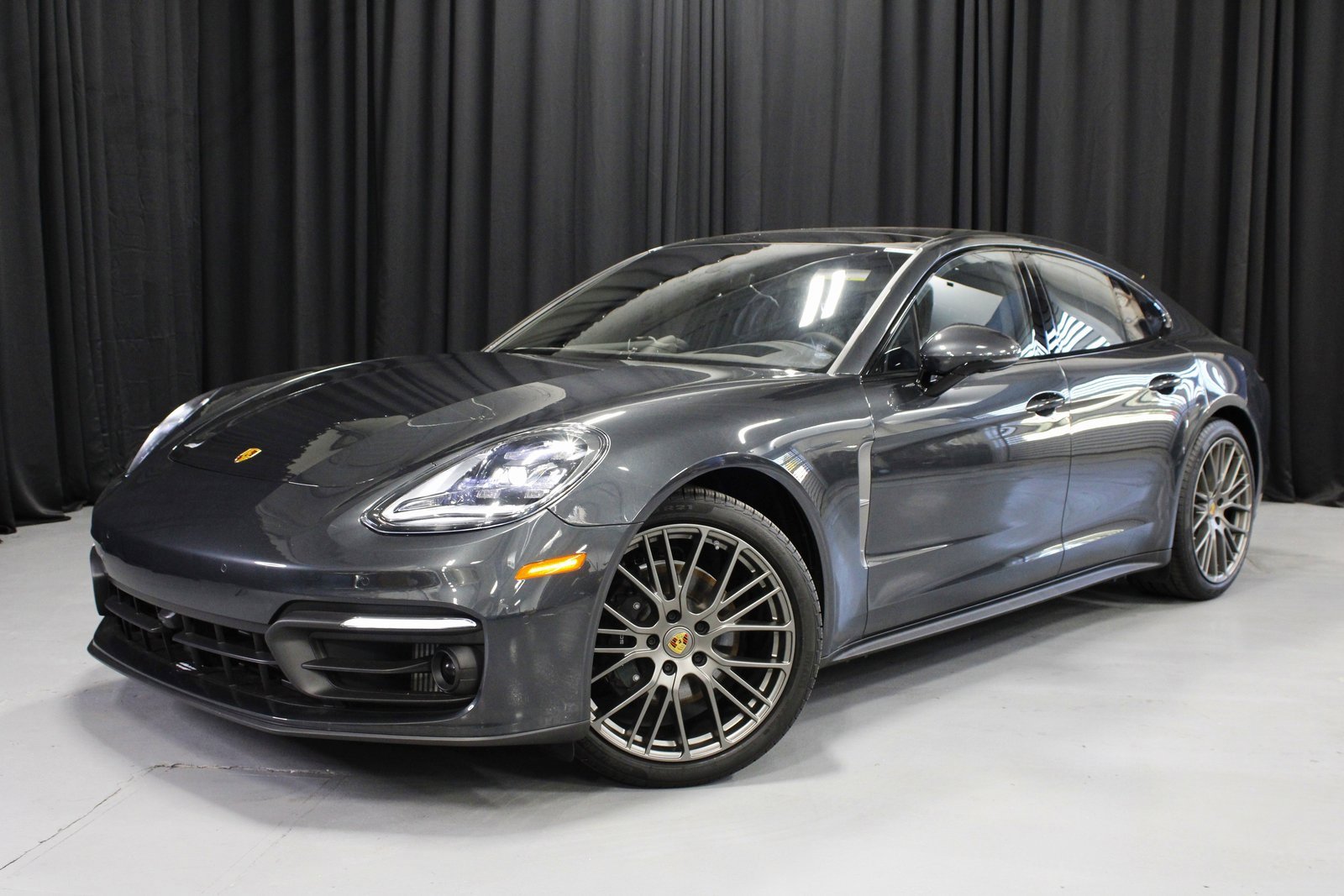 Certified 2023 Porsche Panamera 4 Platinum Edition w/ Assistance Package image 1