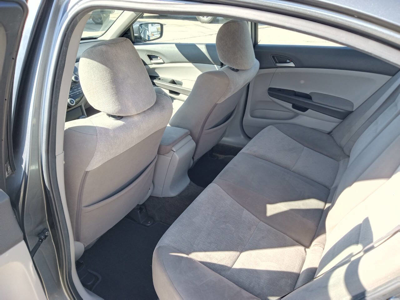 Used 2010 Honda Accord LX image 7