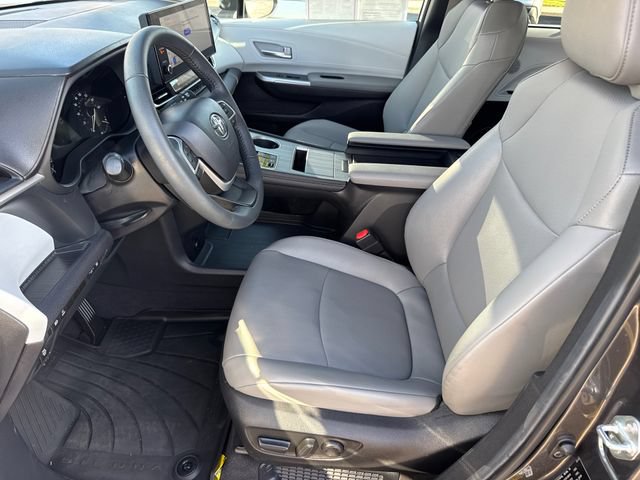 Certified 2025 Toyota Sienna XLE w/ XLE Plus Package AWD/4WD image 27