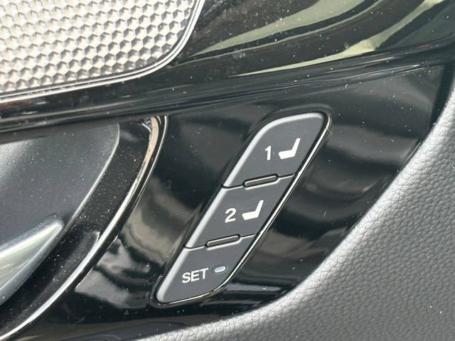 Used 2023 Honda CR-V EX-L image 11