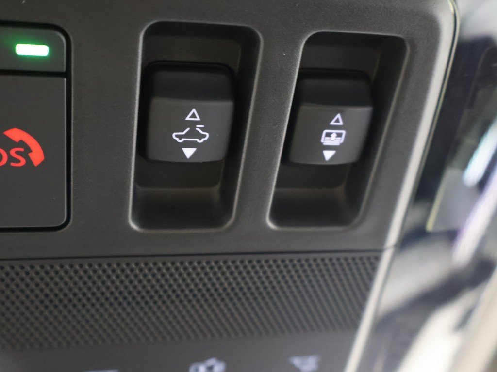 New 2025 Mitsubishi Outlander SE image 48