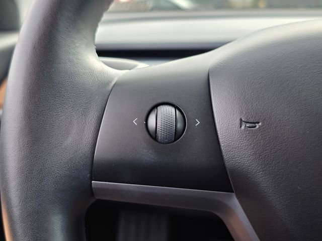 Used 2018 Tesla Model 3 Long Range image 14