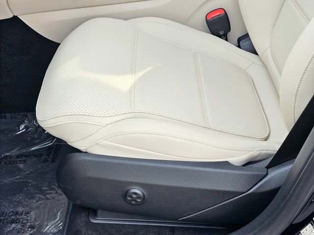 New 2026 Mercedes-Benz GLC 300 4MATIC image 17