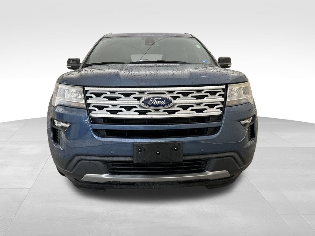 Used 2018 Ford Explorer XLT w/ Equipment Group 202A FWD image 9