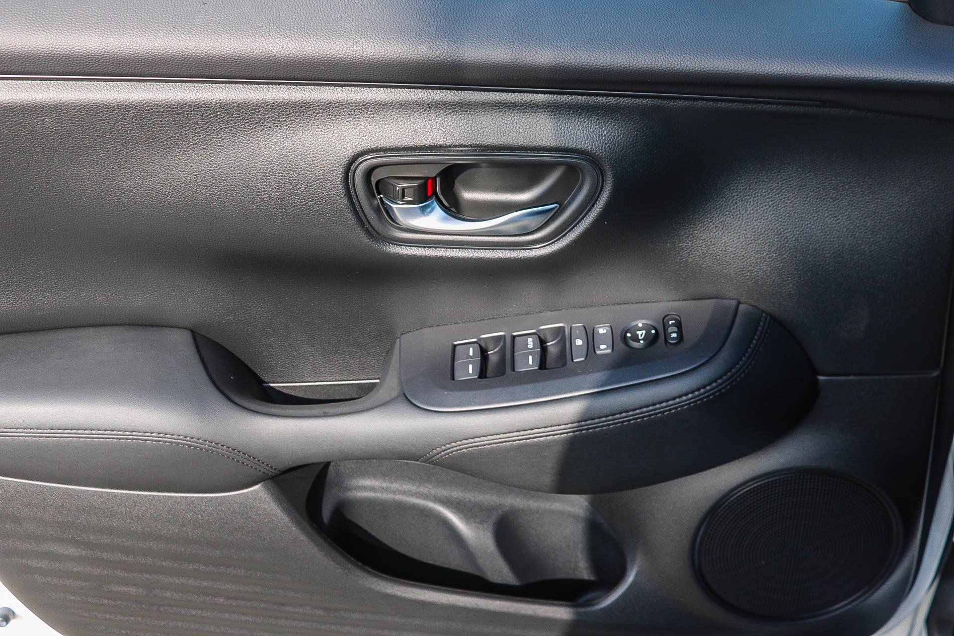 Certified 2024 Honda HR-V LX image 21