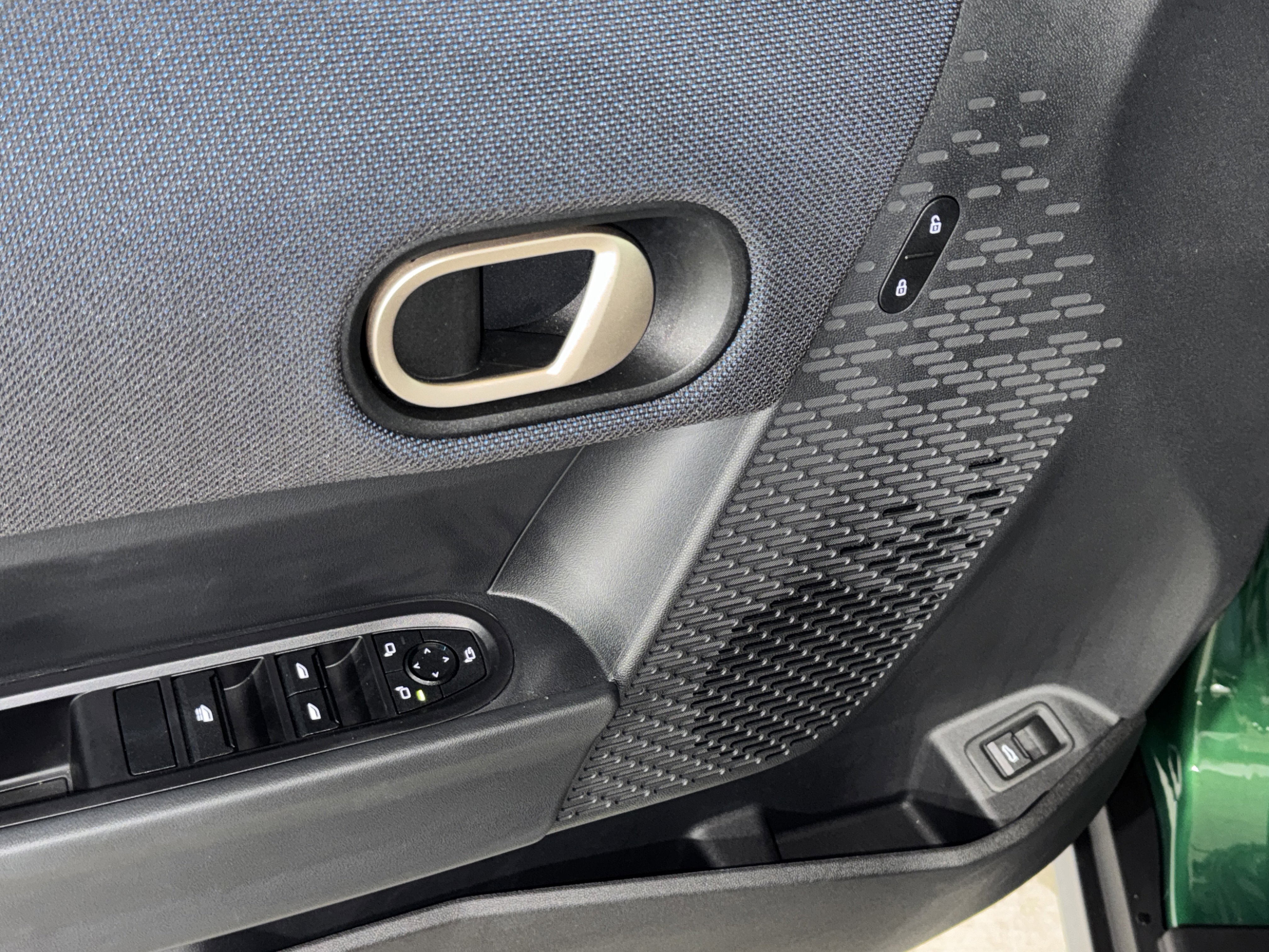 Certified 2025 MINI Cooper S FWD image 14