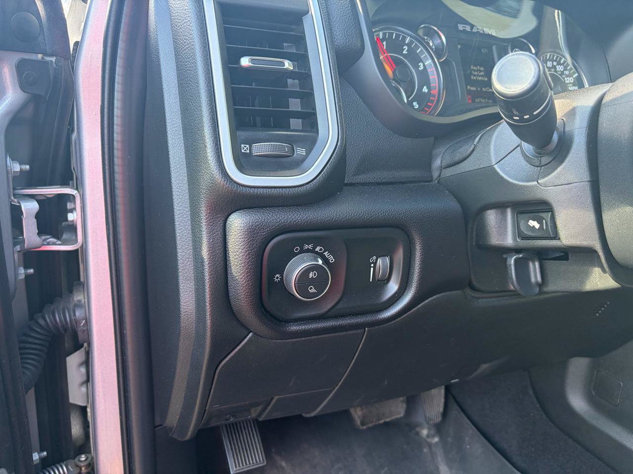 Used 2021 RAM 2500 Big Horn w/ Night Edition AWD/4WD image 28