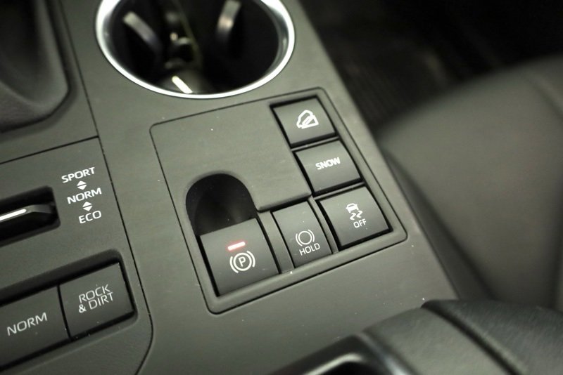 Used 2023 Toyota Highlander XLE image 23