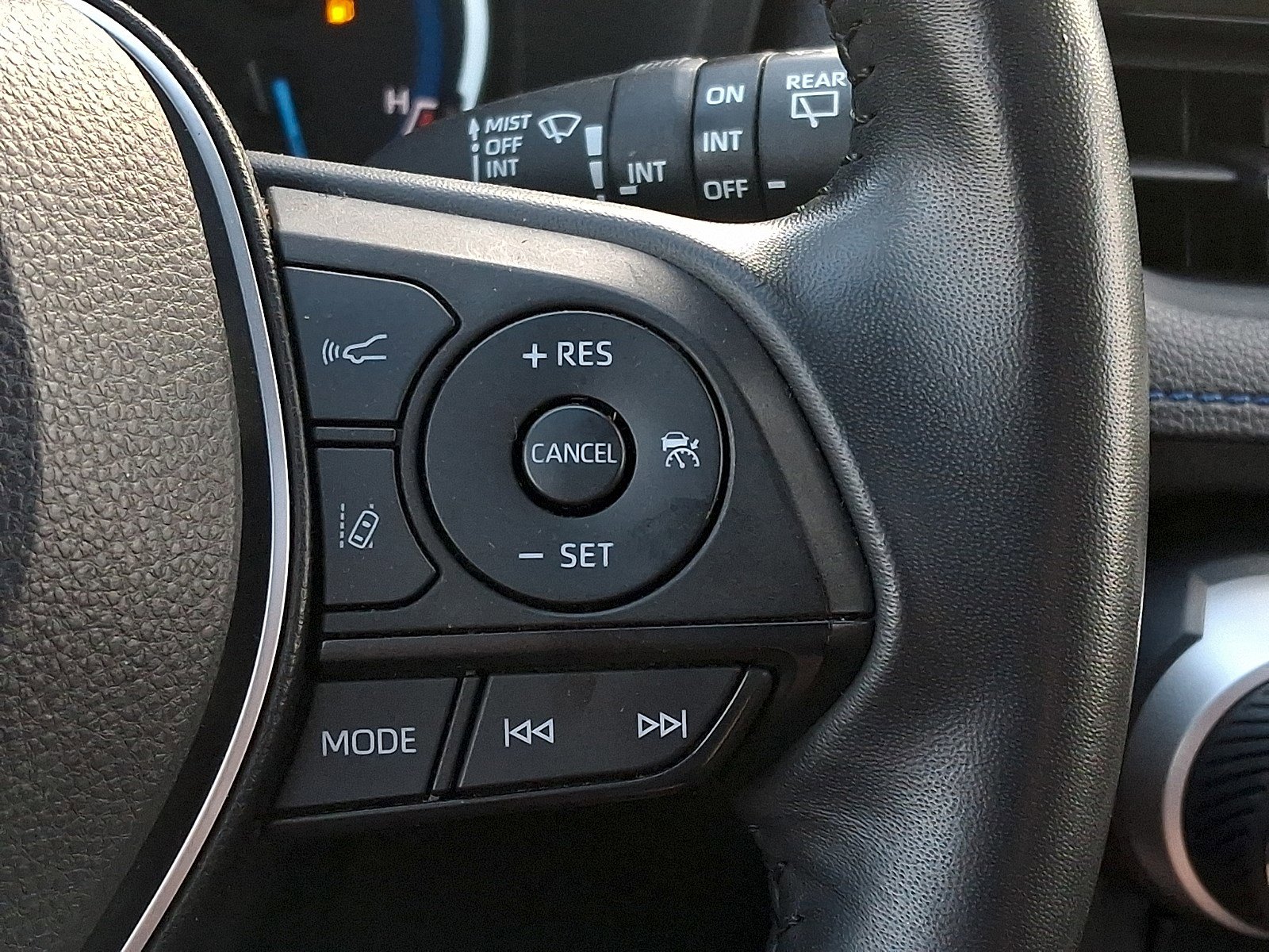 Used 2022 Toyota RAV4 XSE image 21