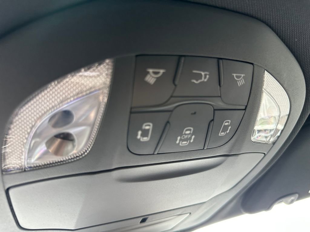 New 2026 Chrysler Pacifica Select image 21