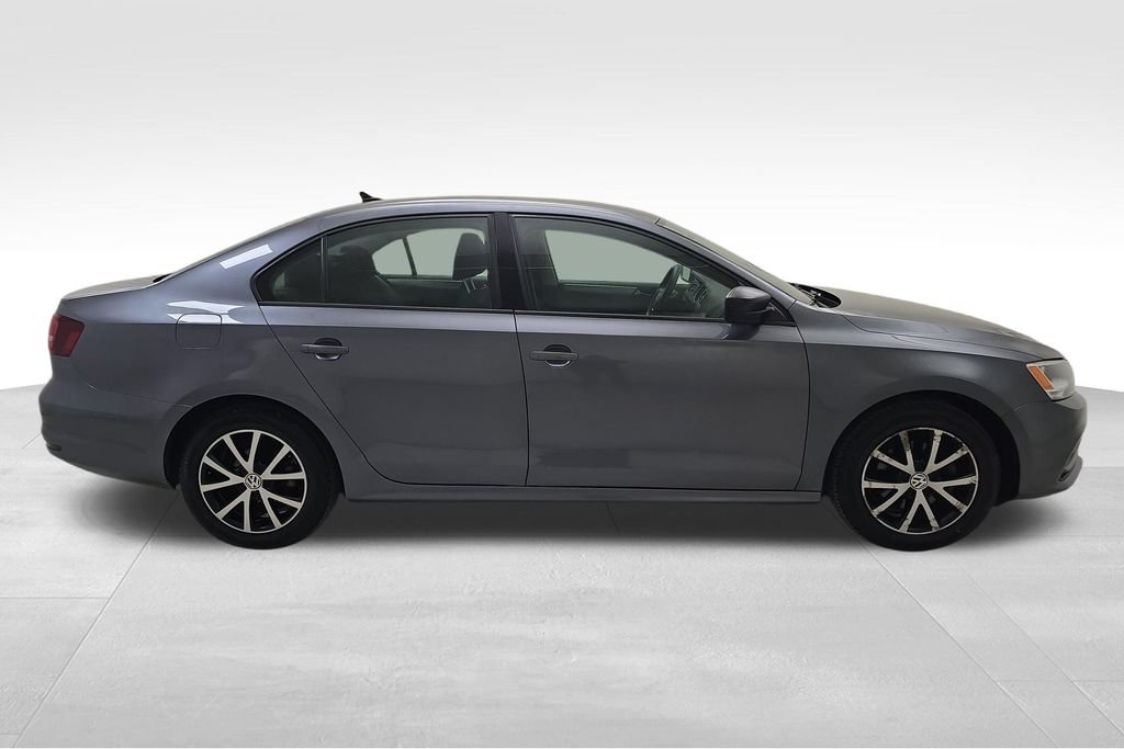 Used 2016 Volkswagen Jetta SE FWD image 10