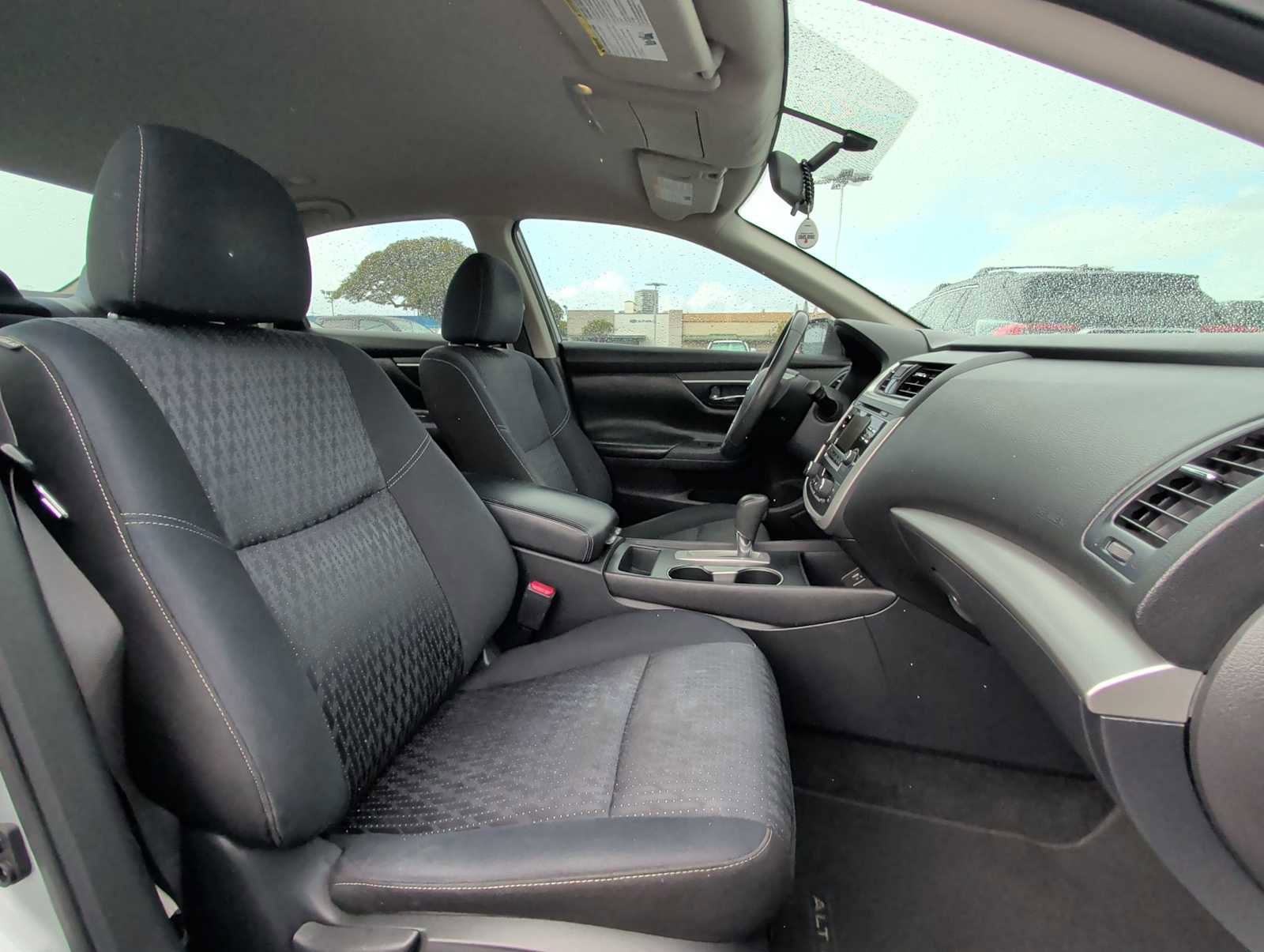 Used 2017 Nissan Altima 2.5 SV image 24