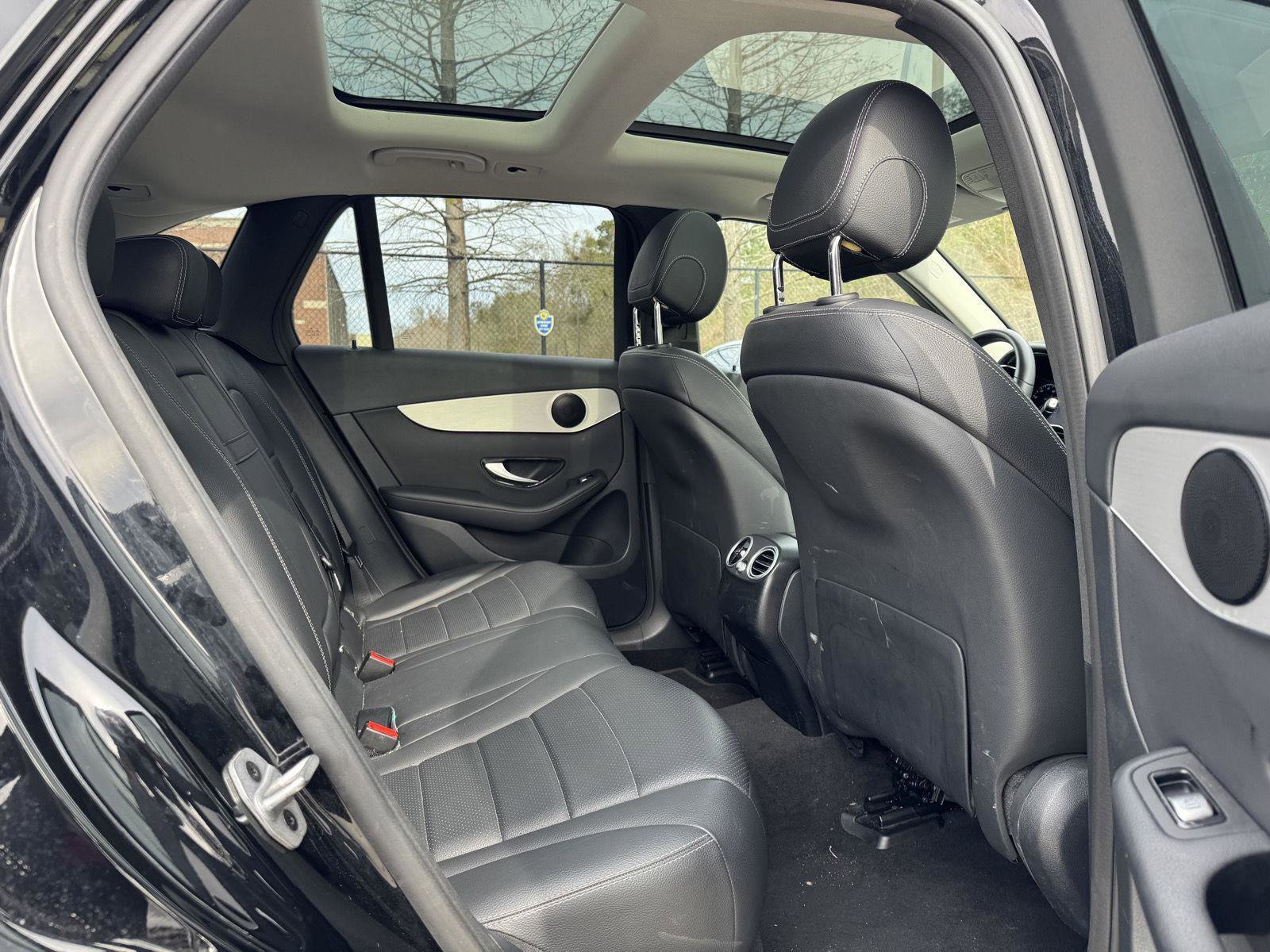 Certified 2022 Mercedes-Benz GLC 300 image 28