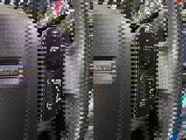 Used 2020 Land Rover Range Rover Sport HSE image 39