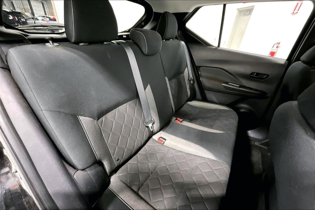 Used 2018 Nissan Kicks S image 34