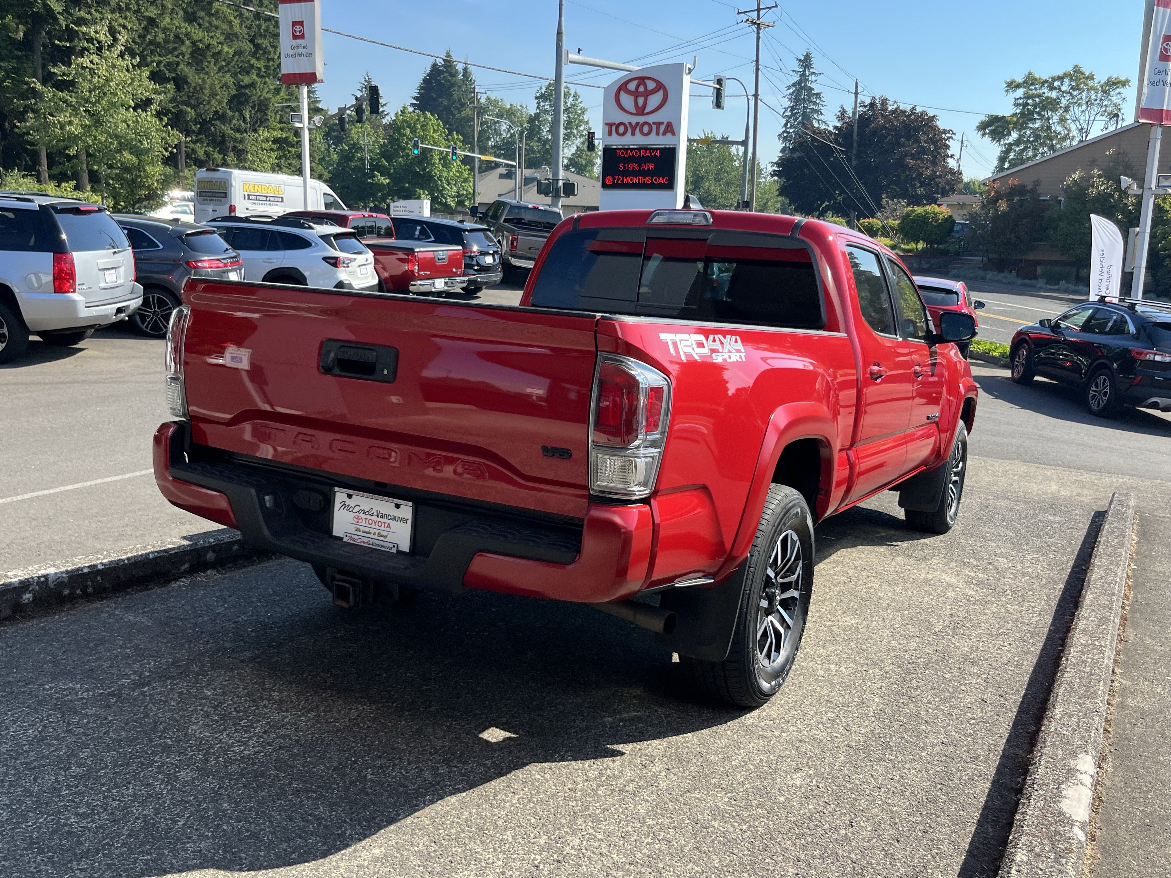 Certified 2023 Toyota Tacoma TRD Sport AWD/4WD image 11