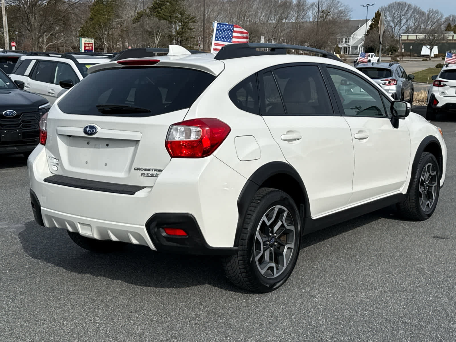 Used 2017 Subaru Crosstrek 2.0i Limited image 7