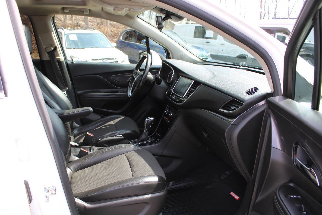 Used 2019 Buick Encore Preferred image 30