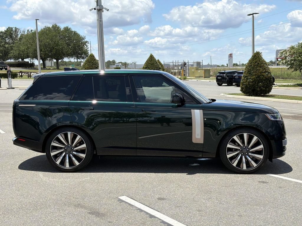 Used 2026 Land Rover Range Rover SV AWD/4WD image 6