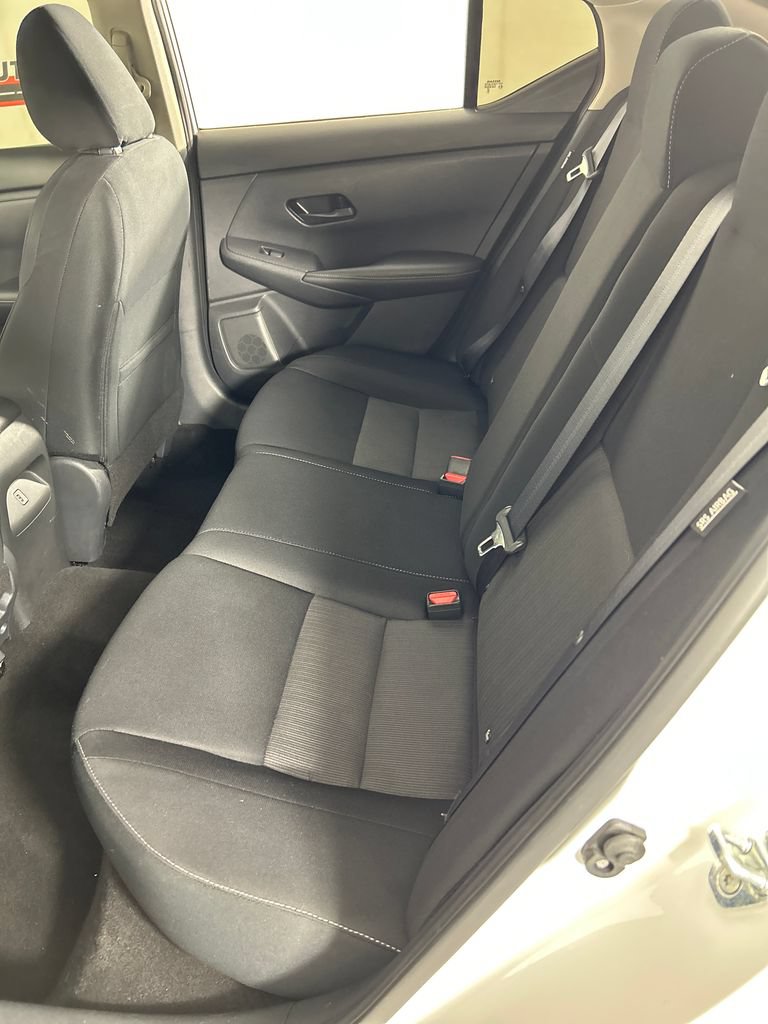 Used 2024 Nissan Sentra SV FWD image 17