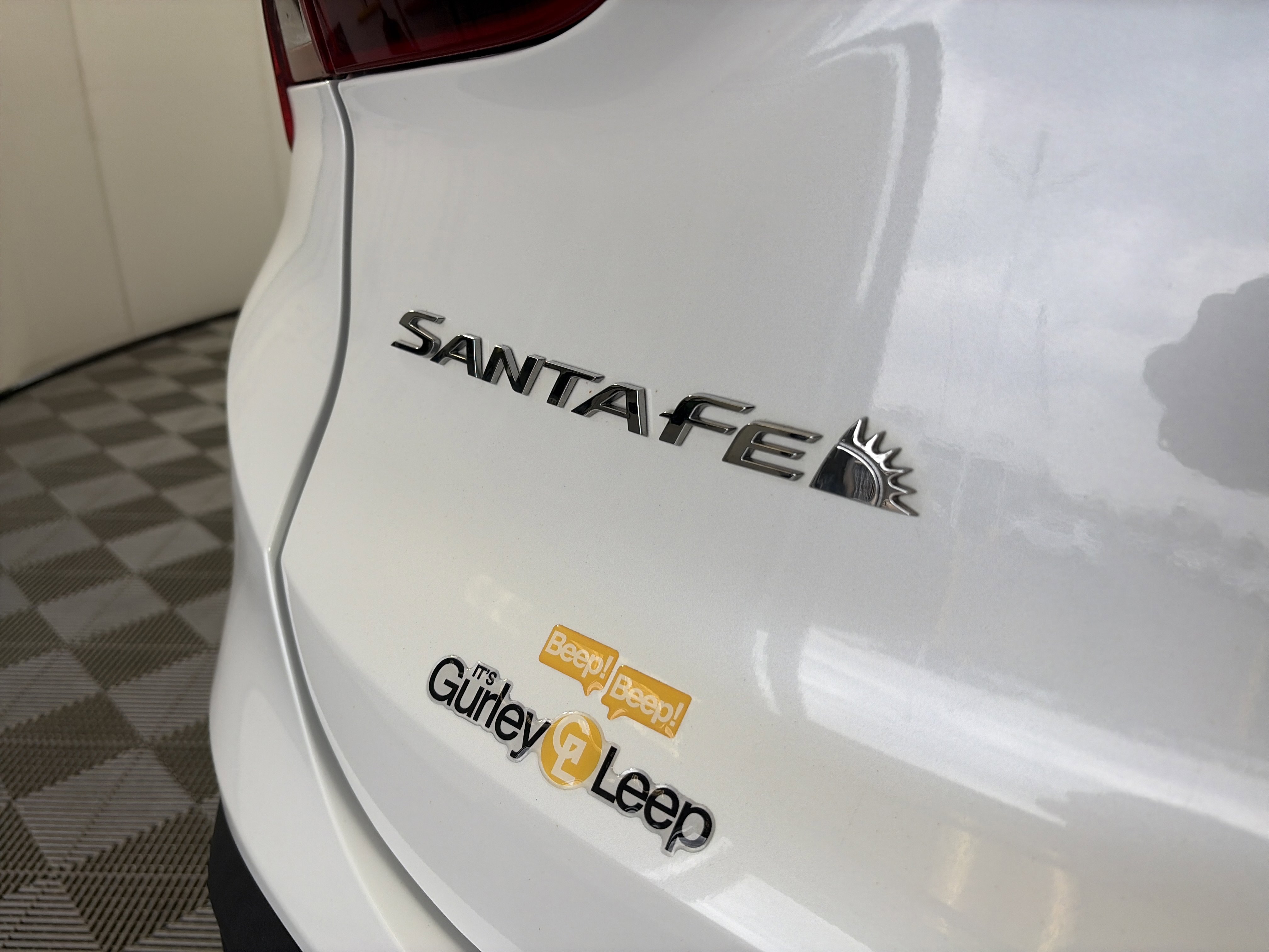 Certified 2023 Hyundai Santa Fe Limited w/ Cargo Package AWD/4WD image 17