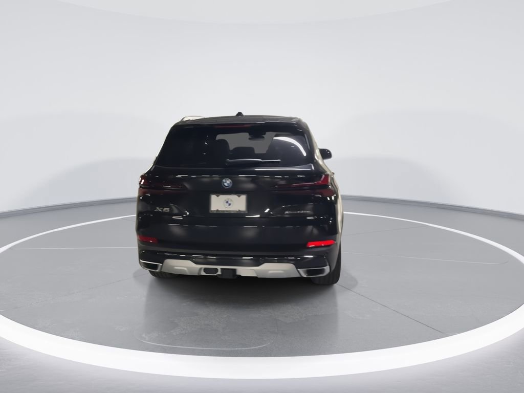 New 2026 BMW X5 xDrive50e image 7