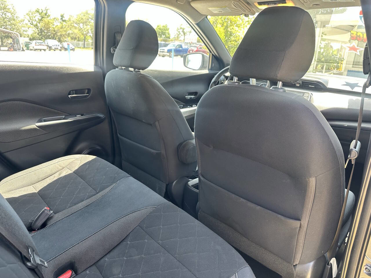 Used 2019 Nissan Kicks SV FWD image 17