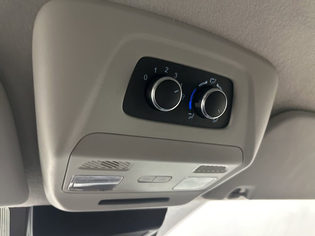 Used 2023 Ford Transit 350 XLT image 38